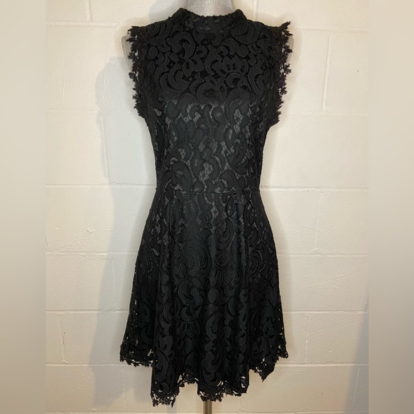 Alya Black Cocktail Dress Lace Overlay Size M - Picture 1 of 9